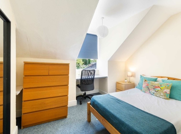 7 Bed House to rent to students at 89 Wells Road, Bath BA2 3AN