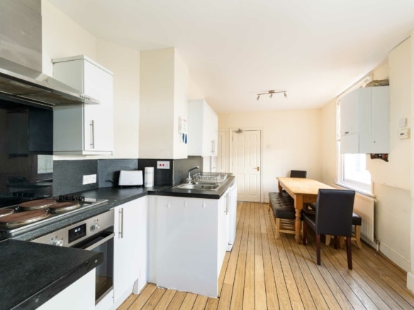 7 Bed House to rent to students at 89 Wells Road, Bath BA2 3AN