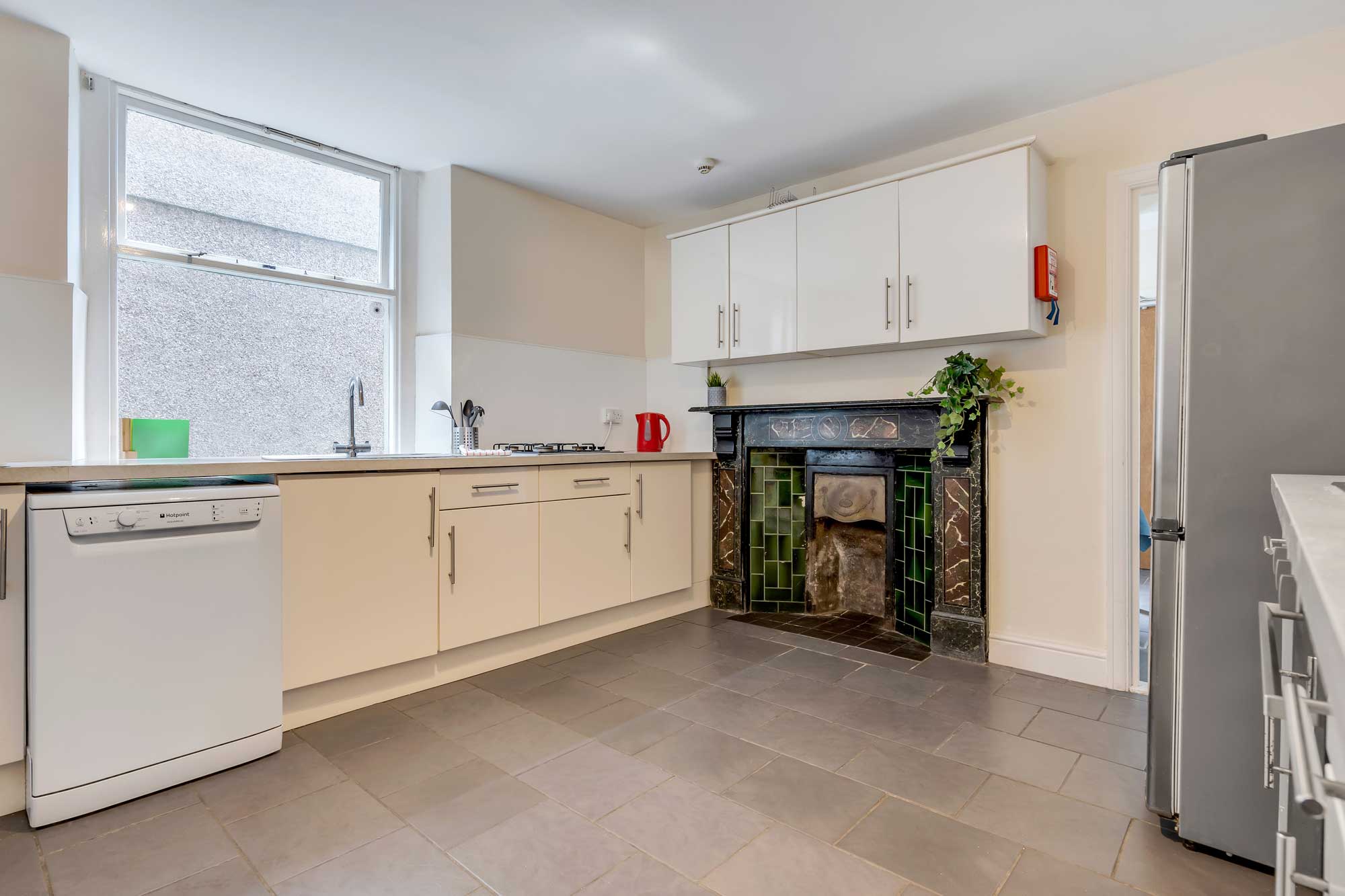 7 bedroom student house to rent at Uplands, Swansea