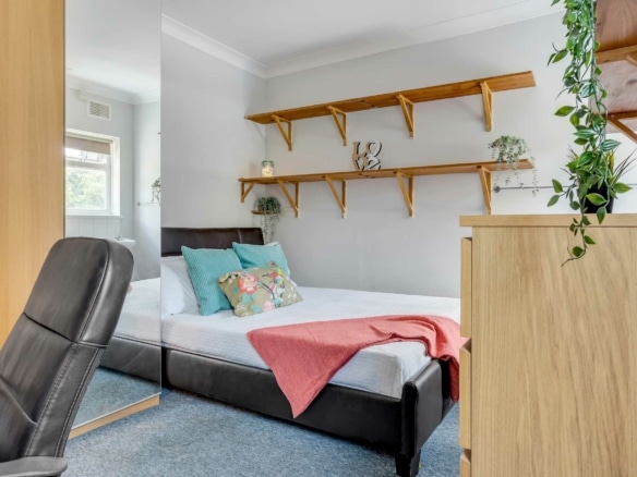 7 bedroom student house to rent at Uplands, Swansea