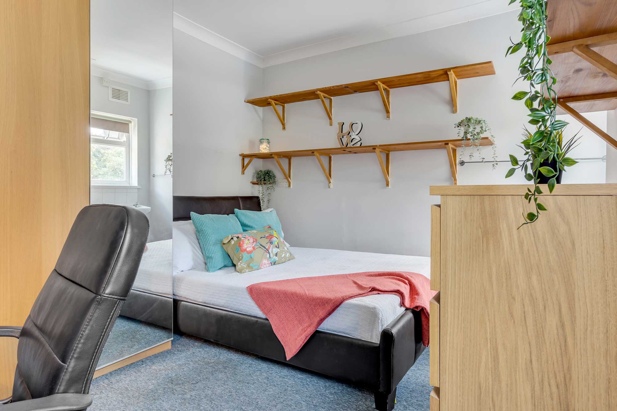 7 bedroom student house to rent at Uplands, Swansea
