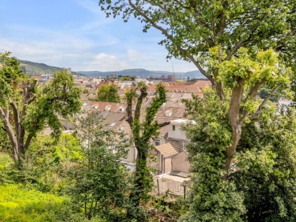 7 bedroom student house to rent at Uplands, Swansea