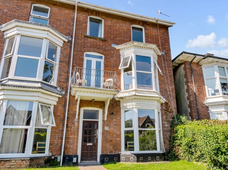 10 bedroom student house to rent in Uplands, Sketty Road, Swansea SA2 0LJ