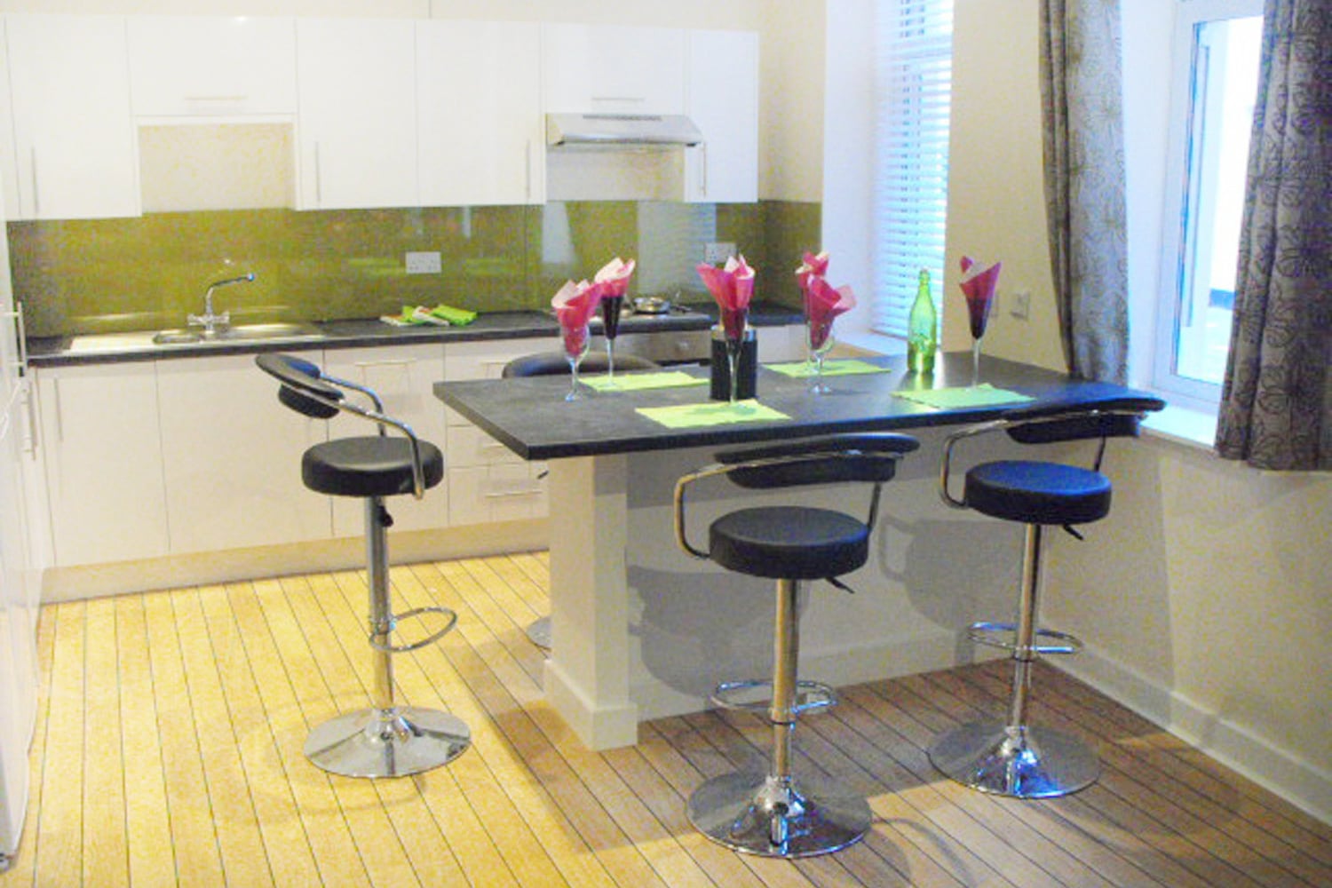 4 bedroom ground floor flat to rent for students in Preston at the Jazz Bar