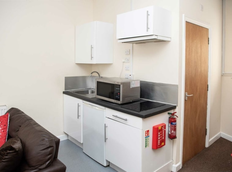 Student flat at The Mutley Tavern, one bedroom studio apartment in Plymouth