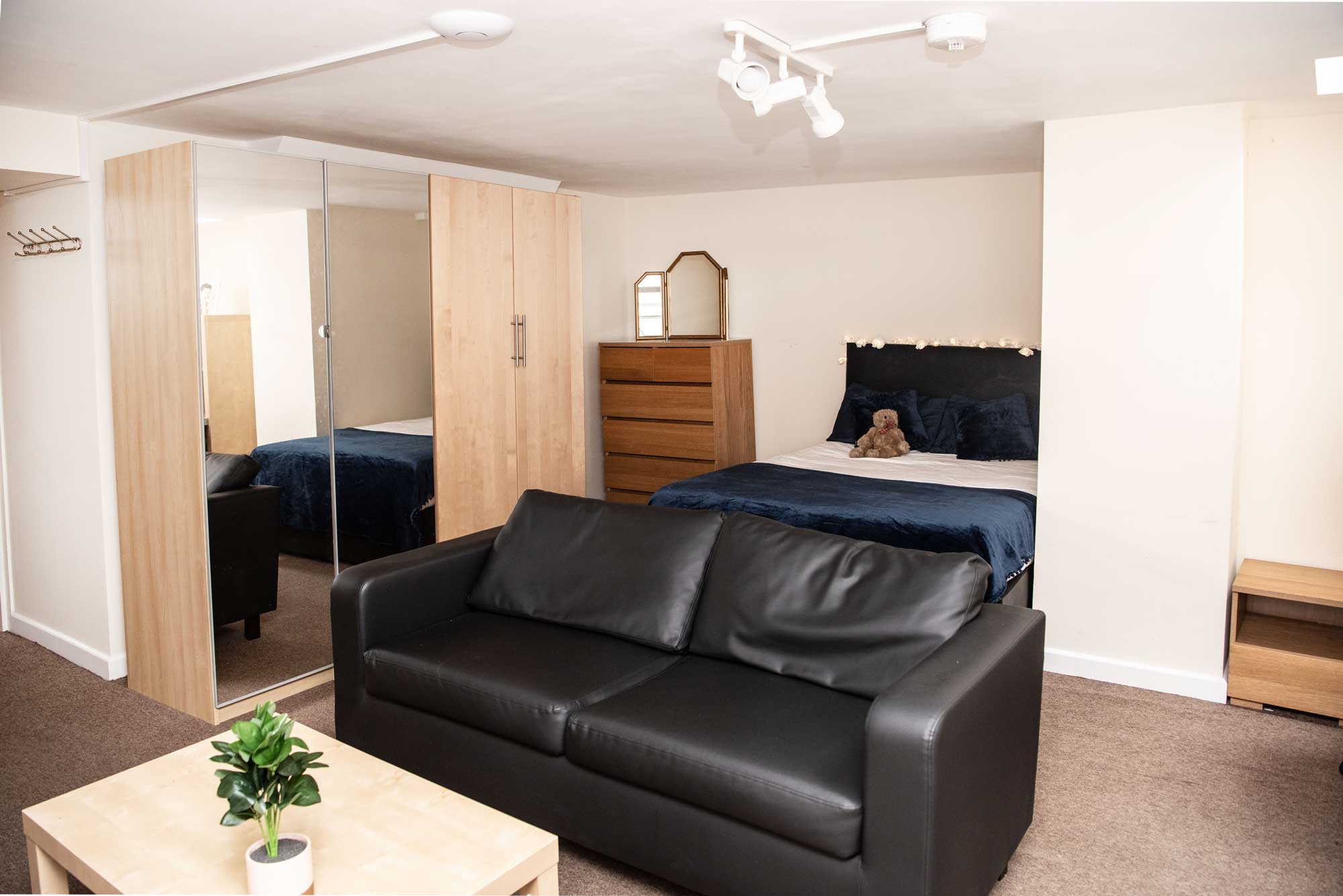 Student flat at The Mutley Tavern, one bedroom studio apartment in Plymouth
